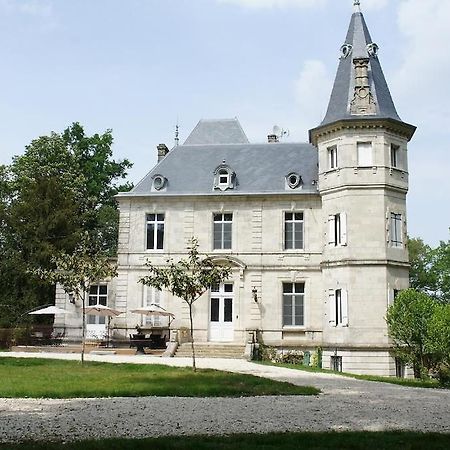 Layrac T2 De Charme Dans Un Chateau מראה חיצוני תמונה