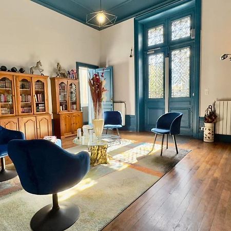 Layrac T2 De Charme Dans Un Chateau מראה חיצוני תמונה