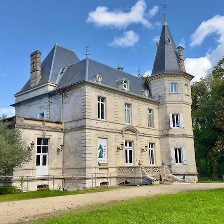 Layrac T2 De Charme Dans Un Chateau מראה חיצוני תמונה