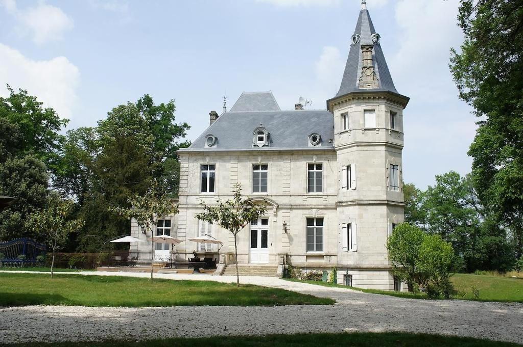Layrac T2 De Charme Dans Un Chateau מראה חיצוני תמונה